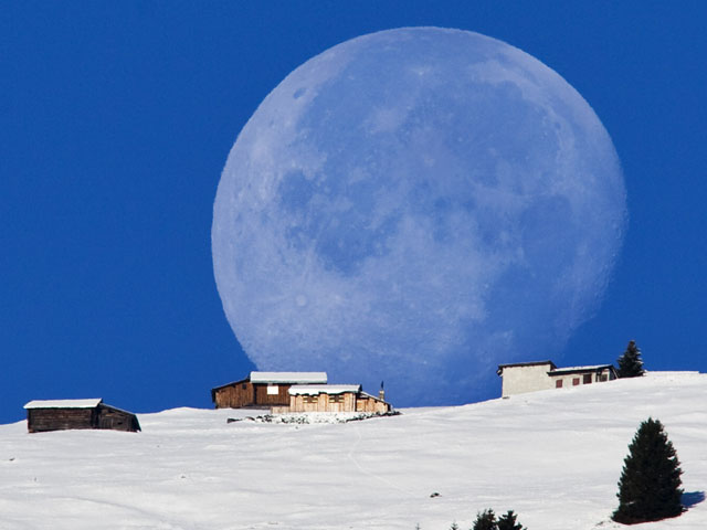 Monduntergang ber der Alp Salaz